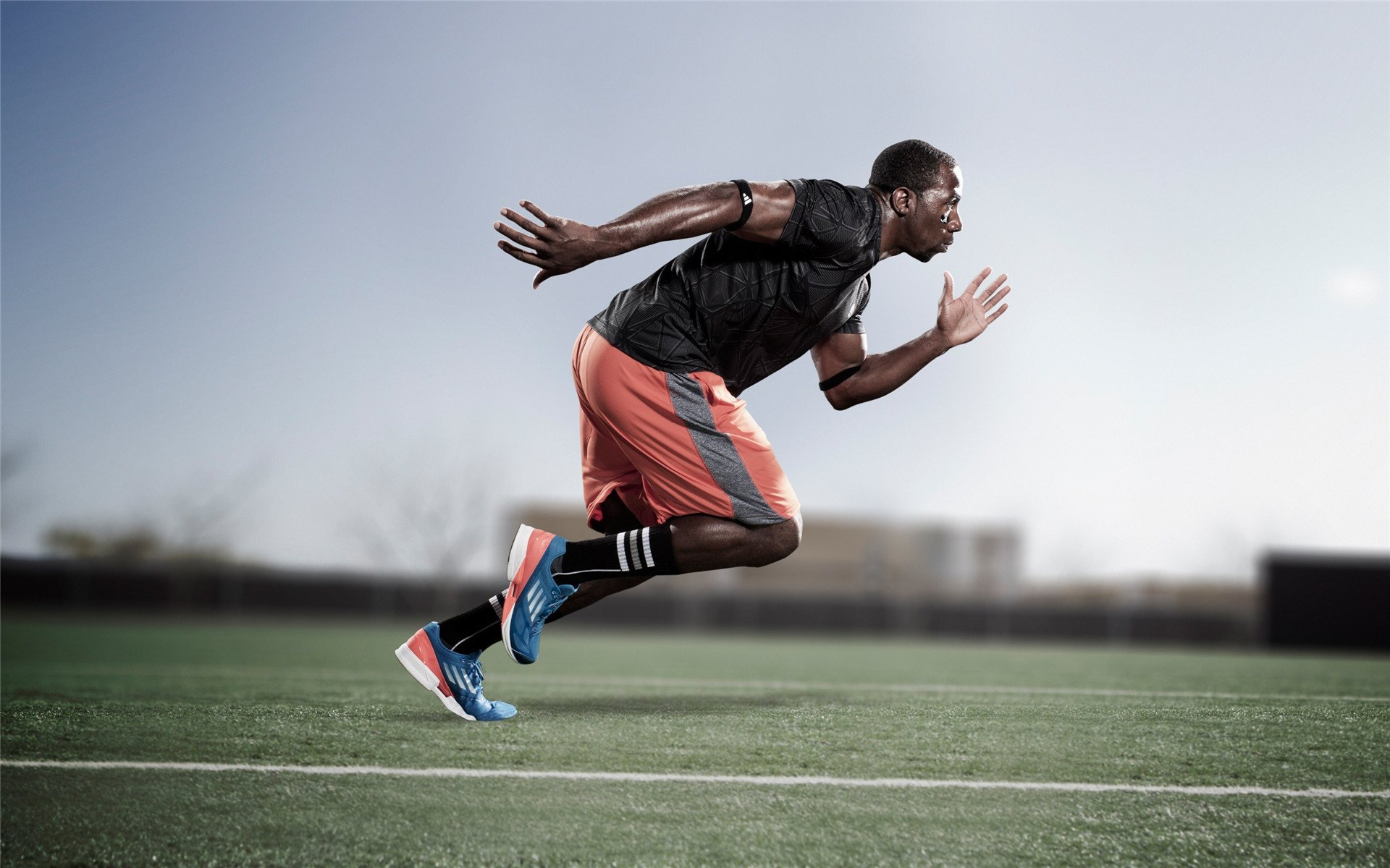 当库尔图瓦化身叹息之墙,比利亚雷亚尔的墨西哥一波流在欧冠决赛前夜戛然而止