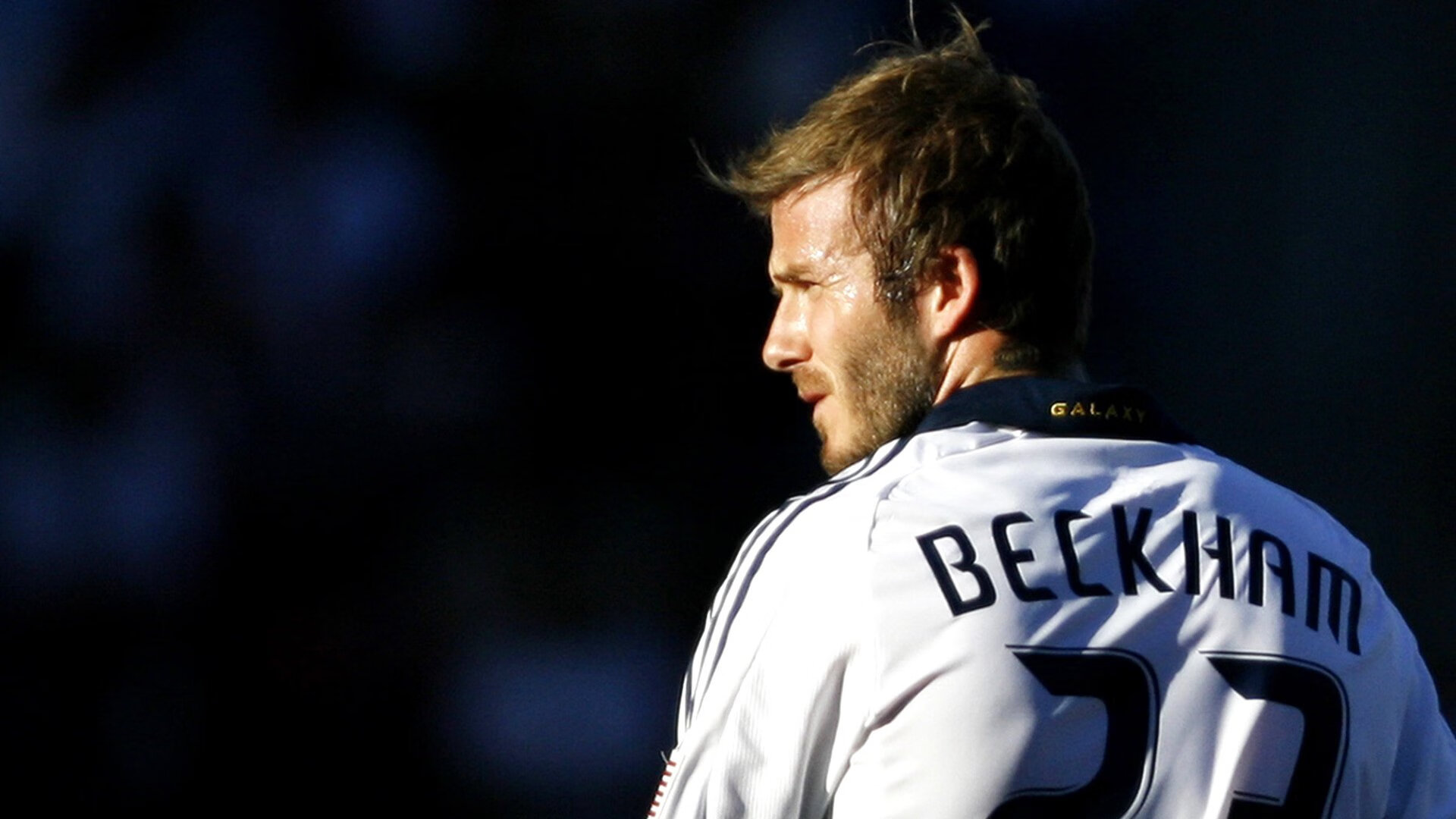 维尼修斯爆发，勒沃库森压哨绝杀，足球世界里的美国时刻与秩序重构