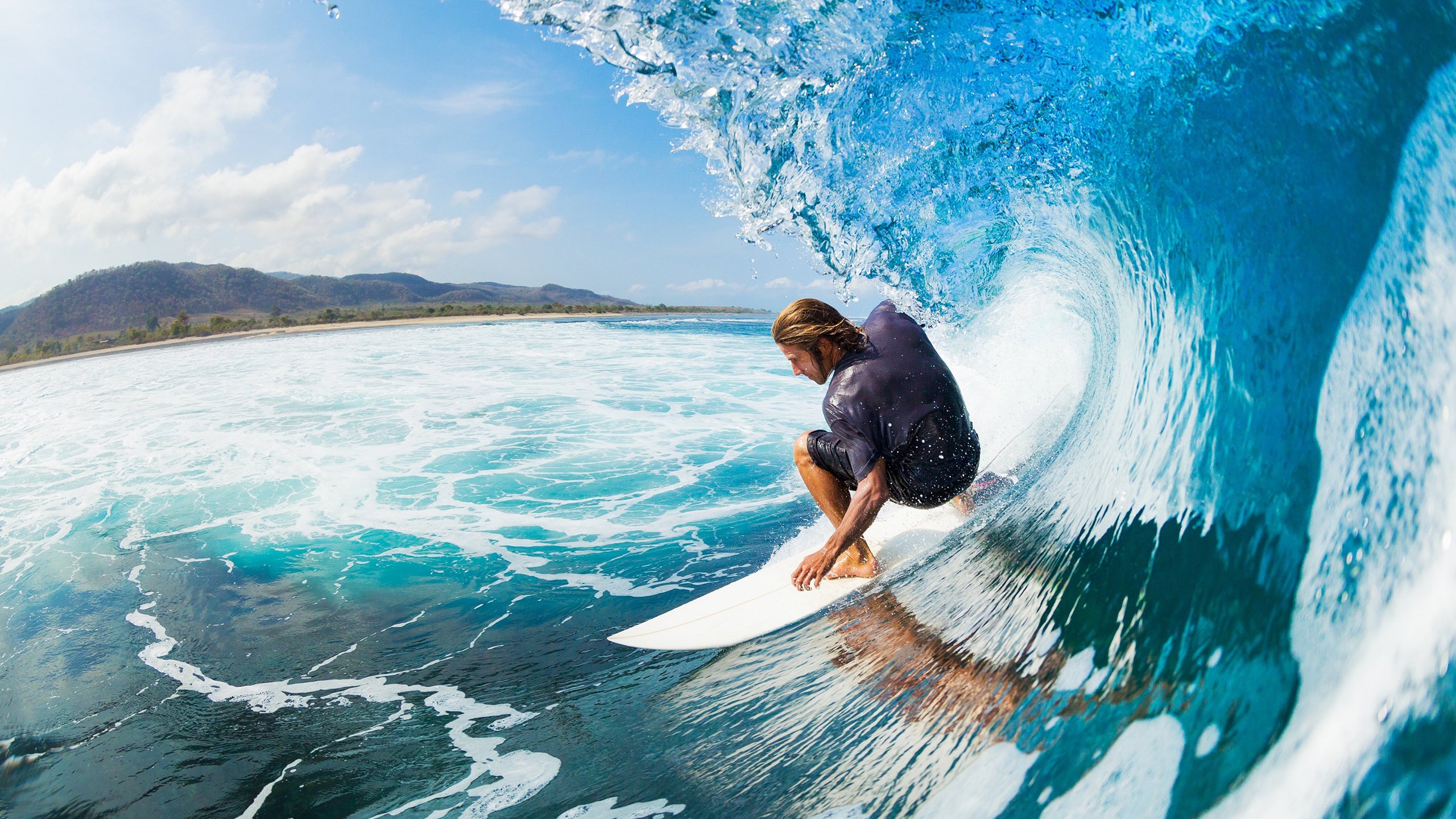 爱游戏在线-引擎嘶吼与沉默之墙，当布伦森在街道赛之夜筑起叹息之墙